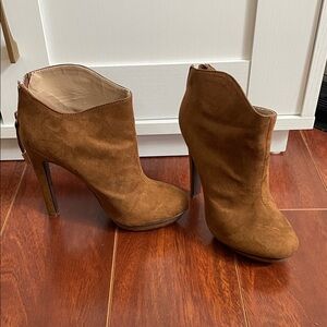 Zara Tan Suede Heeled Boots